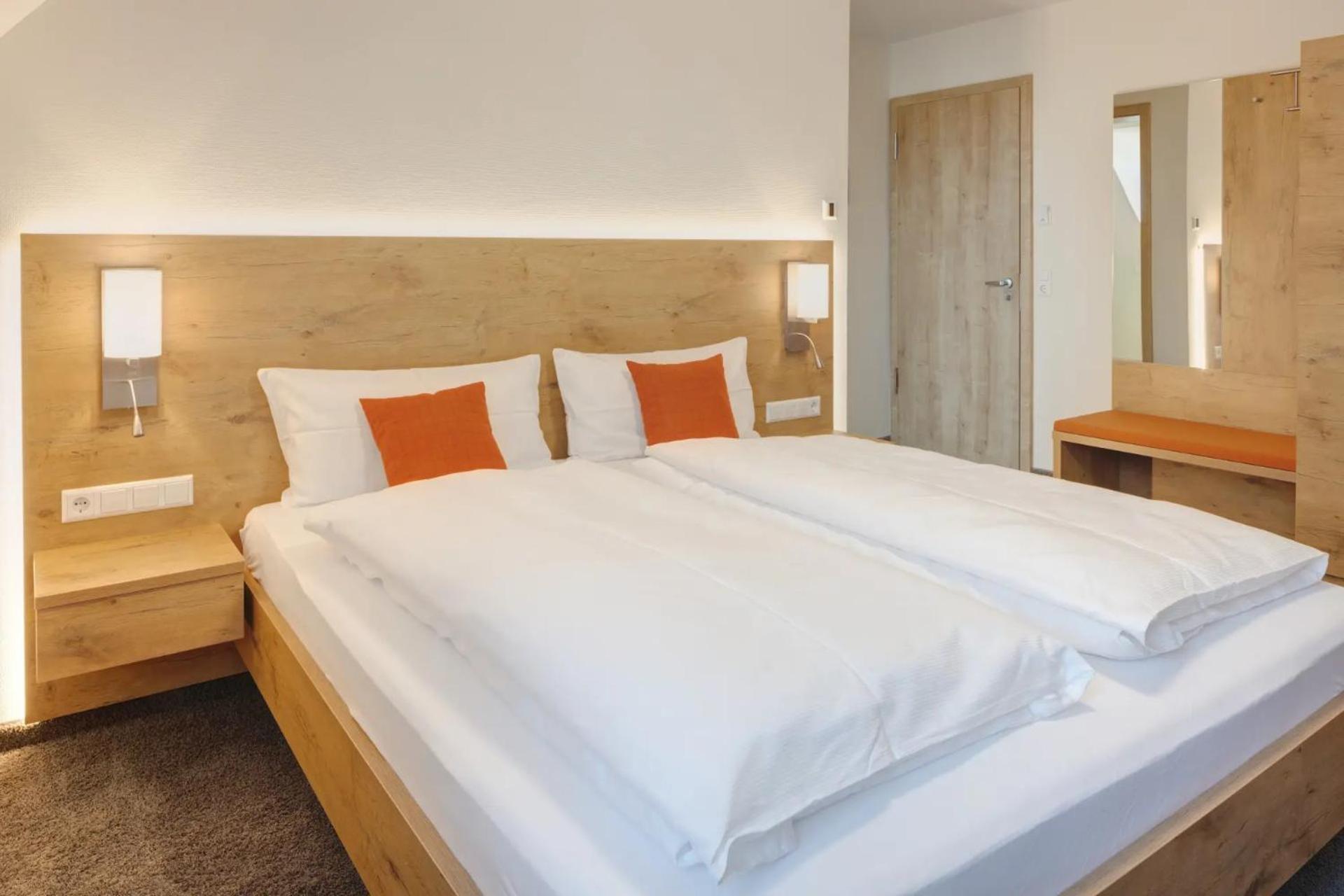 Landhotel Steigenhaus Untermunkheim Extérieur photo