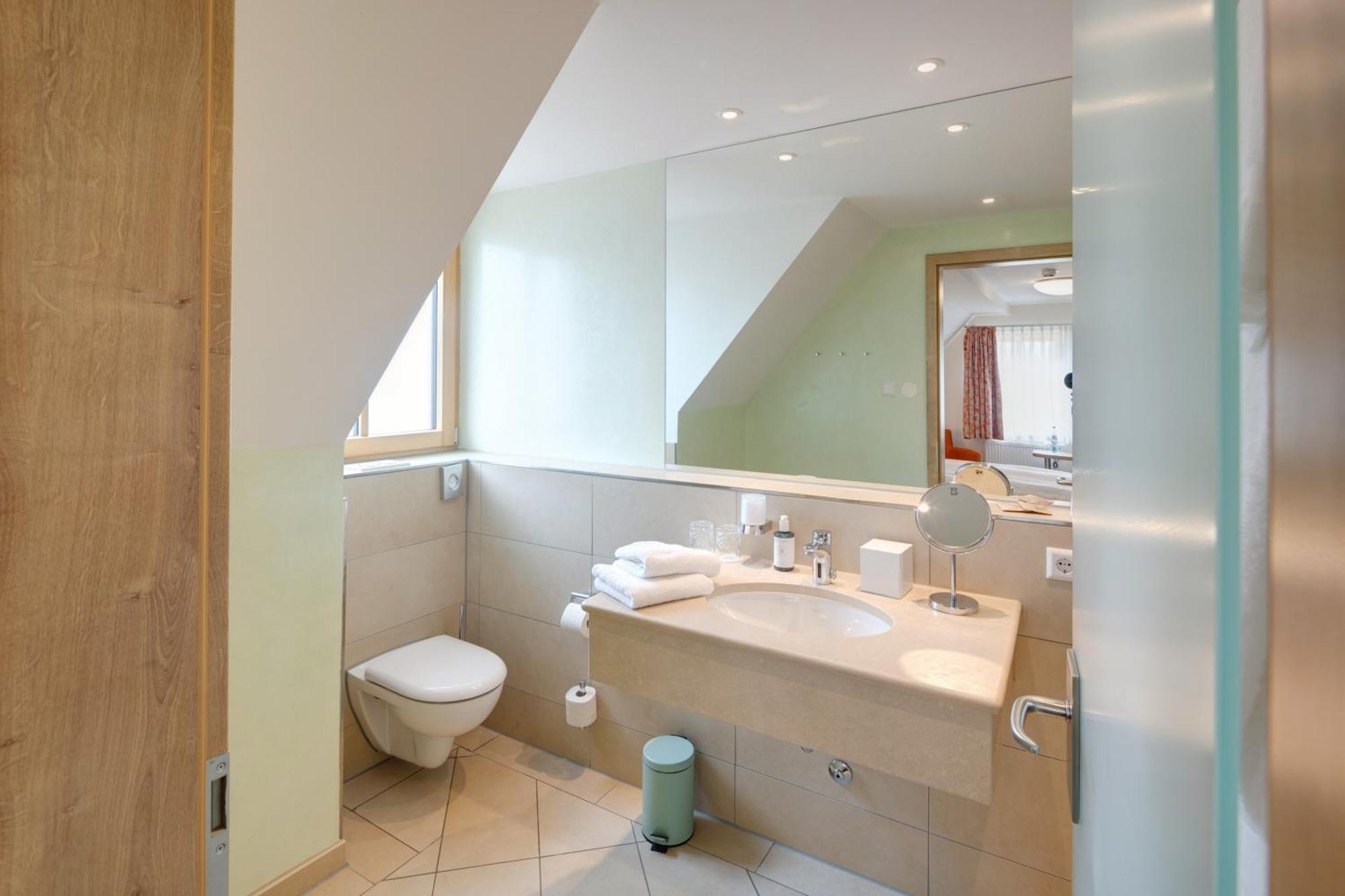 Landhotel Steigenhaus Untermunkheim Extérieur photo