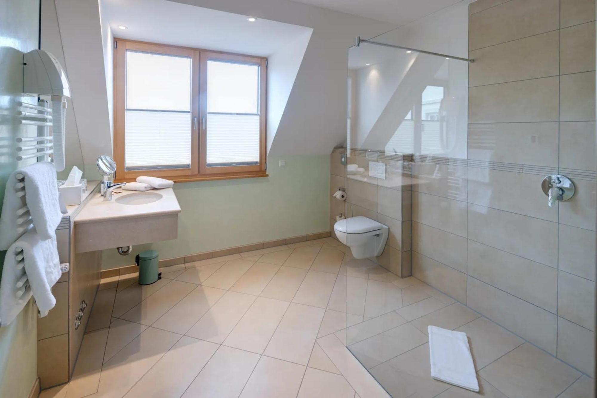Landhotel Steigenhaus Untermunkheim Extérieur photo